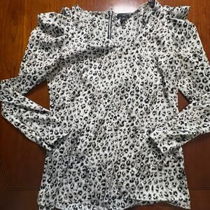 Ann Taylor Long Sleeved Top Size 0 Petite